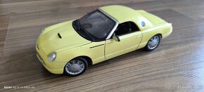 Ford Thunderbird 1:18 Maisto - 2