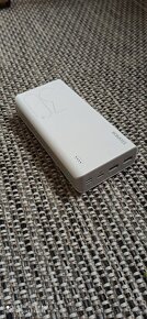 Výkonná powerbanka Romoss Sensei 8+ 30000mAh, 18W White - 2