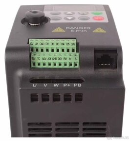 Frekvenční měnič 4kW/3x400V - 2