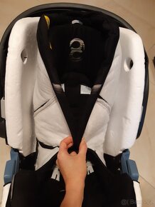 Cybex Aton 5 se základnou - 2