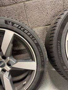 Audi 5 Arm Polygon Alu R19, 5x112-letní 255/45 R19 Michelin - 2