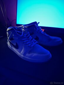 Jordan 1 mid SE ice blue (stav-jako nový) - 2