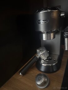 Delonghi kávovar - 2