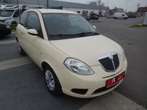 Lancia YPSILON 1.4i, 57 kW, Aut.Klima, TOP Výbava - 2