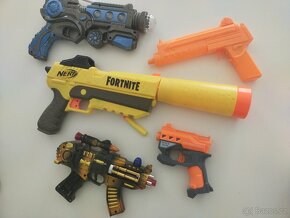 Nerf Fortnite a Roblox pistole viz foto - 2