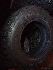 Prodám NOVÉ pneu 195/80 R15 terén 4x4 - 2