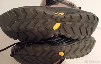 pohorky kožené nové vel. 39  zn. Vibram - 2