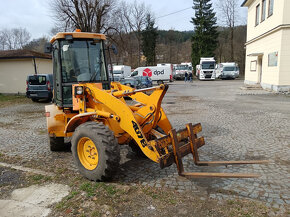 JCB 407 B ČELNÍ NAKLADAČ 4,8 TUN - 2