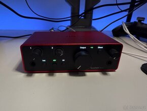 Sada Rode Podmic + Focusrite Scarlett Solo 4th Gen + - 2