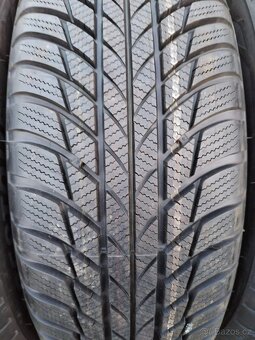 215/65/17 zimni pneu BRIDGESTONE 215/65 R17 - 2