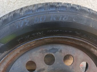 Zimní pneu 195/60 r 16 c - 2