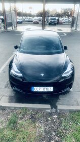 Tesla Model 3, Long range, 2019, Najeto 107 t. km - 2