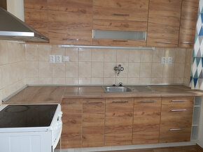 Pronájem bytu 2+1 s balkónem, 63 m² - Pardubice - 2