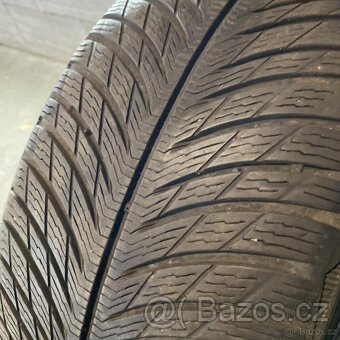 Zimní pneu 245/40 R18 97V Michelin 5-5,5mm - 2