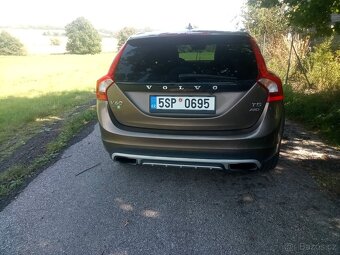 Volvo V 60 Cross Country T5 AWD VÝRAZNÁ SLEVA 315000 - 2