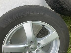 Kompletní zimní sada alu kol 235/55 R17 s TPMS - 2