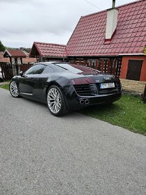 PRODAM AUDI R8 4.2 FSI V8 ROK 2009 - 2