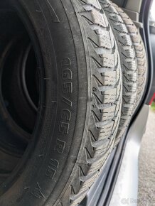 Pneu Michelin 165/65/15 - 2