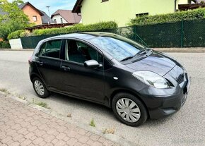 Toyota Yaris II 1,0 VVTi manuál Cool benzín - 2