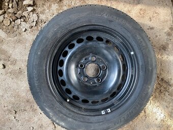 Slušné letní pneu 185/65 R15 na diskách oreg Mercedes 5x112 - 2