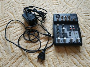 Mixpult Behringer Xenyx 502 - 2