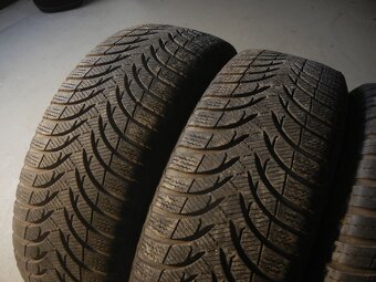 Zimní pneu Michelin + Nexen 205/55R16 - 2