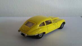 Starý model Corgi Toys Jaguar V 12 E type 1:43 - 2