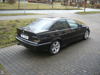 bmw e36 328i sedan , bez koroze - 2