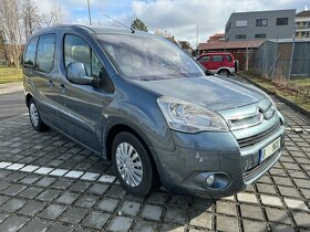 Citroen Berlingo 1,6i 66kW r.v.2009 serviska 5míst - 2