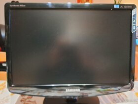 LCD monitor Samsung SyncMaster 2032 BW - 2