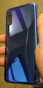 Prodám Xiaomi Mi9 Dual Sim 6.39"" _ 6GB/64GB - 2