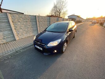 Ford Focus 3 Turnier combi 1.6 TDCI 70 kW - 2