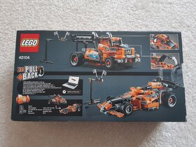 Lego TECHNIC - 42104  Závodní tahač - 2