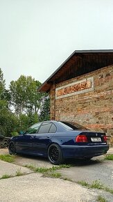 BMW e39 528i - 2