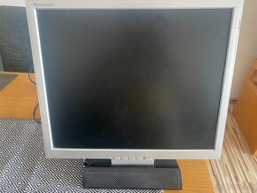 Monitor Yüsmart 19 palců - 2