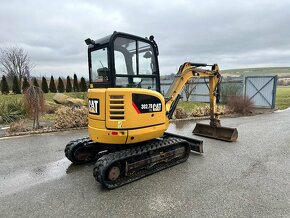 Minibagr CAT 302.7d 2013 2900 mth 2x lzice - - 2