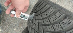 Zanovni zimni sada 205/55 R16 - 2