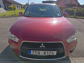 Mitsubishi Outlander, 2,2l Di-D,4x4,Automat,7-místné,po E+TP - 2