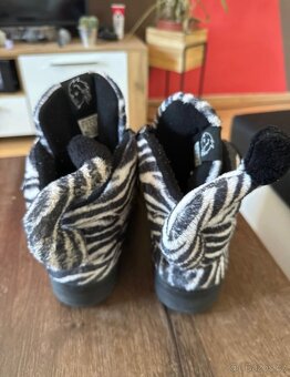 Adidas Jeremy Scott ZEBRA - 2