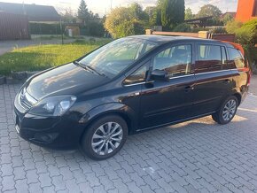 Opel Zafira 2.2 i, 7míst - Face lift . Servisní knížka - 2