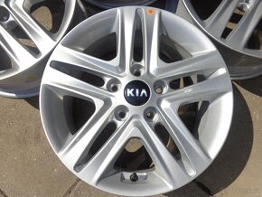 Kia Ceed / Hyundai i30 original R16 lita kola - 2