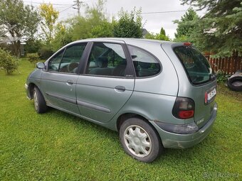 Renault Scénic 1.6i - 2