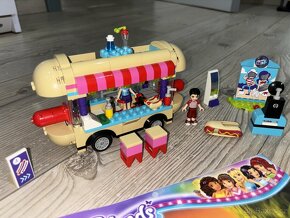 Lego friends “Dodávka s Hot Dogy” 41129 - 2