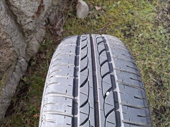 Letní pnematika Bridgestone B250 186/60 R15 - 2