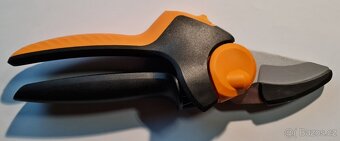 Fiskars P941 PowerGear - zahradní nůžky NOVÉ - 2