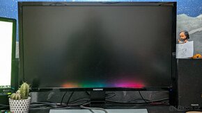 Prodám 4K monitor Samsung - 2