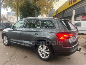 ŠKODA Kodiaq TSI 150 ACT BUSINESS DSG 7 míst 05/2017 - 2