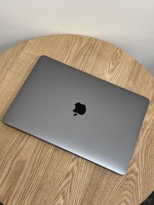 Apple Macbook Pro 13” 2016 256GB s touchbarem - 2