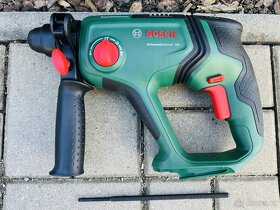 AKU vrtací kladivo Bosch Universal Hammer 18V - 2