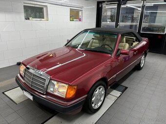 MERCEDES-BENZ 300 CE-24 Cabrio Sportline - 2